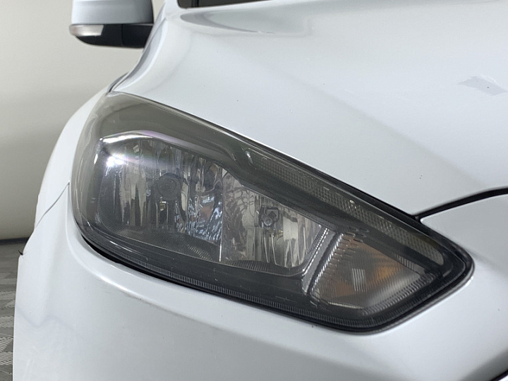 Ford Focus 1.5, 2018 года, Автоматическая, Белый