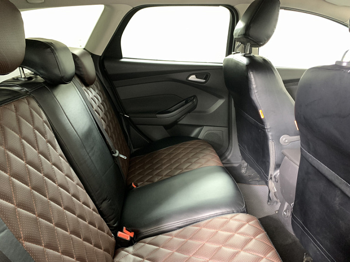 Ford Focus 2, 2013 года, Робот, Светло-коричнывый