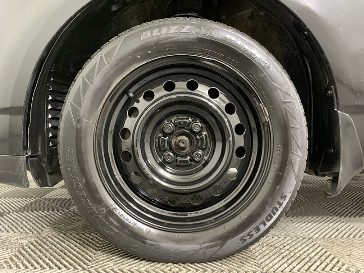 TOYOTA Corolla 1.6, 2004 года, Автоматическая, ЧЕРНЫЙ