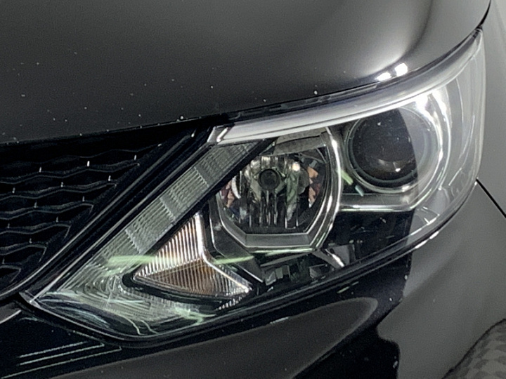 NISSAN Qashqai 2, 2015 года, Механика, ЧЕРНЫЙ