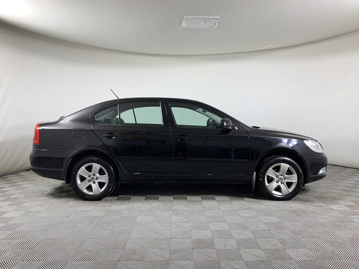 SKODA Octavia 1.8, 2013 года, Автоматическая, ЧЕРНЫЙ