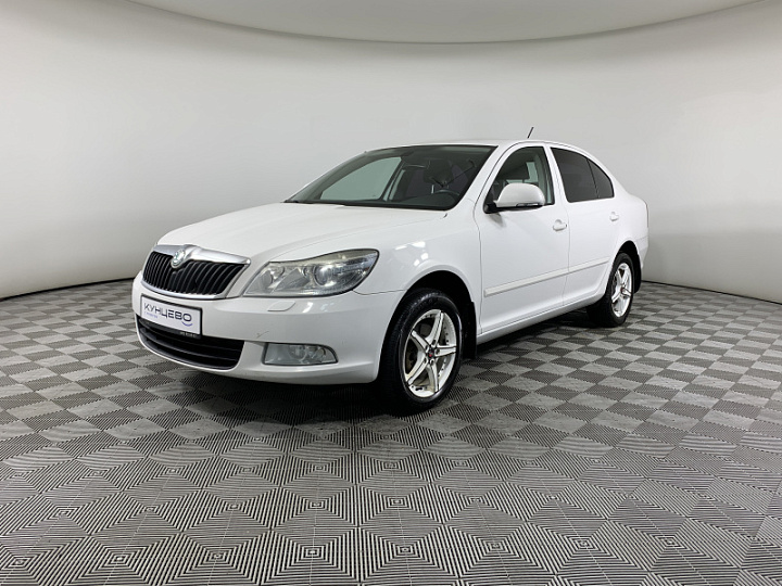 SKODA Octavia 1.8, 2012 года, Автоматическая, БЕЛЫЙ