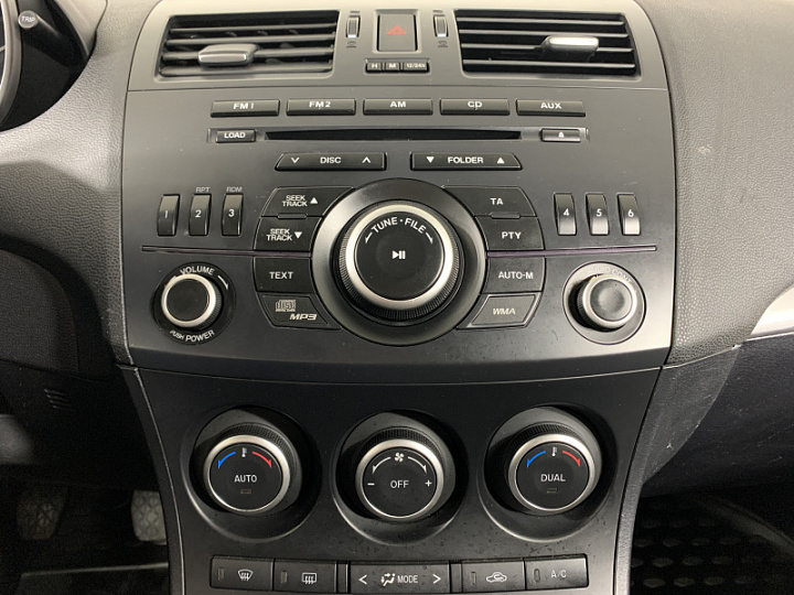 MAZDA 3 1.6, 2012 года, Механика, КОРИЧНЕВЫЙ