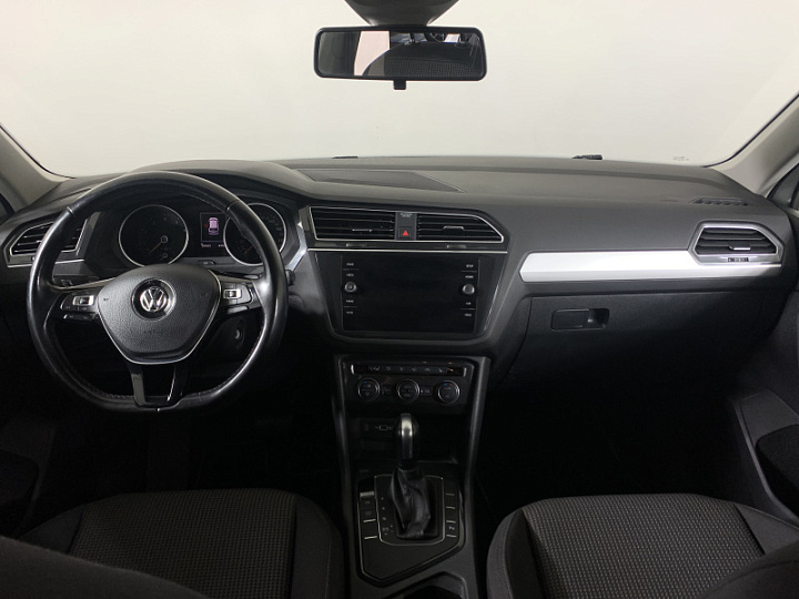 Volkswagen Tiguan 1.4, 2019 года, Робот, Белый