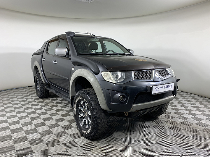 MITSUBISHI L200 2.5, 2011 года, Механика, СЕРЫЙ