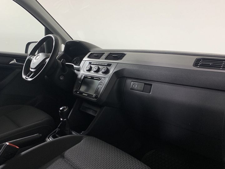 VOLKSWAGEN Caddy 1.6, 2020 года, Механика, Красный гранат
