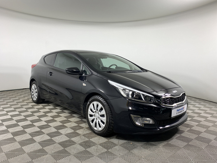 KIA Ceed 1.6, 2013 года, Механика, Черный перламутр