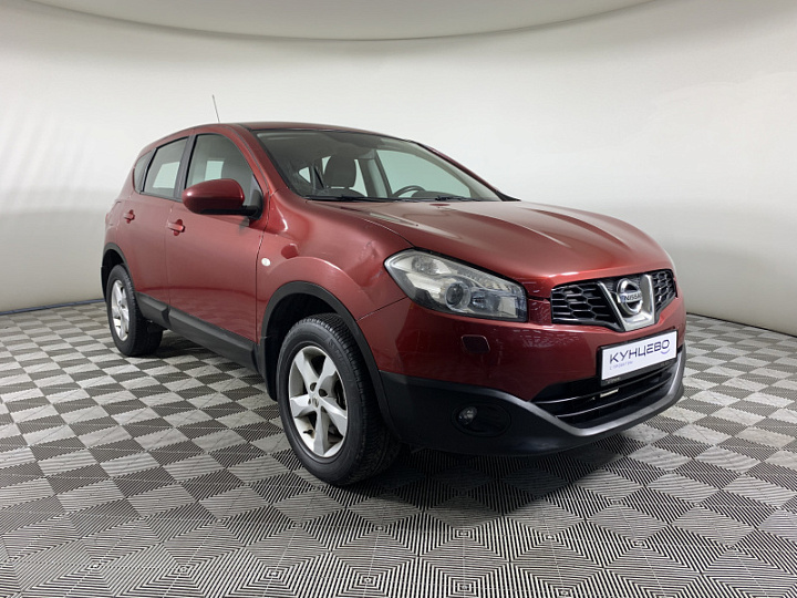 NISSAN Qashqai 2, 2011 года, Механика, КРАСНЫЙ