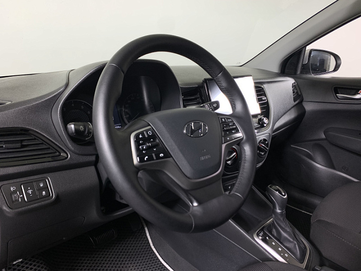 Hyundai Solaris 1.6, 2020 года, Автоматическая, Серый