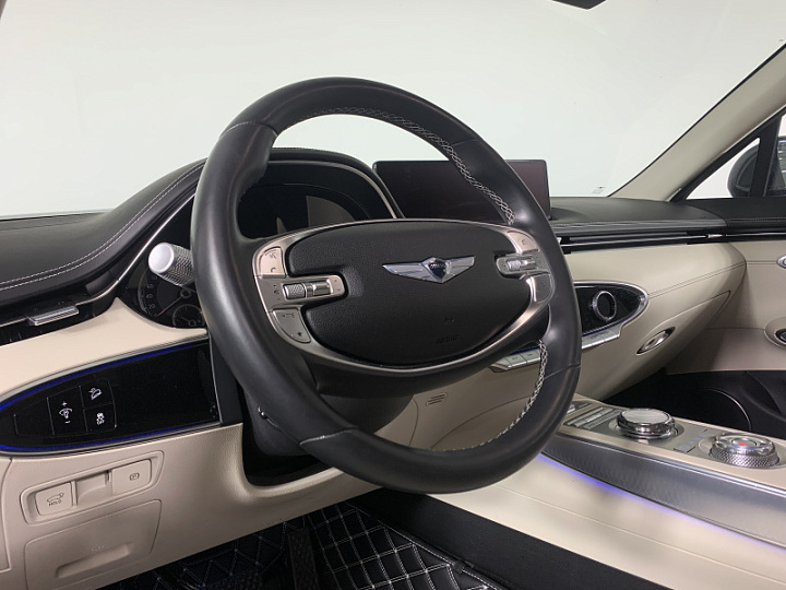 GENESIS GV70 2.2, 2021 года, Автоматическая, ЧЕРНЫЙ