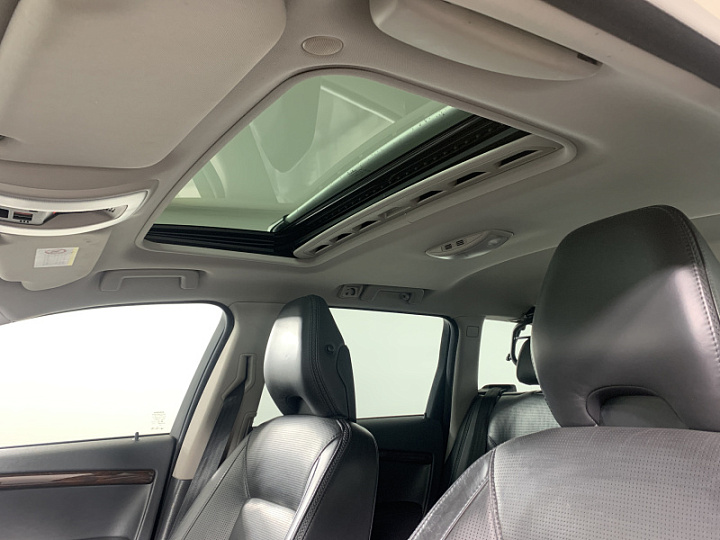 VOLVO XC70 2.4, 2012 года, Автоматическая, КОРИЧНЕВЫЙ