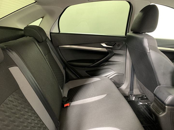Lada Vesta 1.6, 2023 года, Механика, БЕЛЫЙ