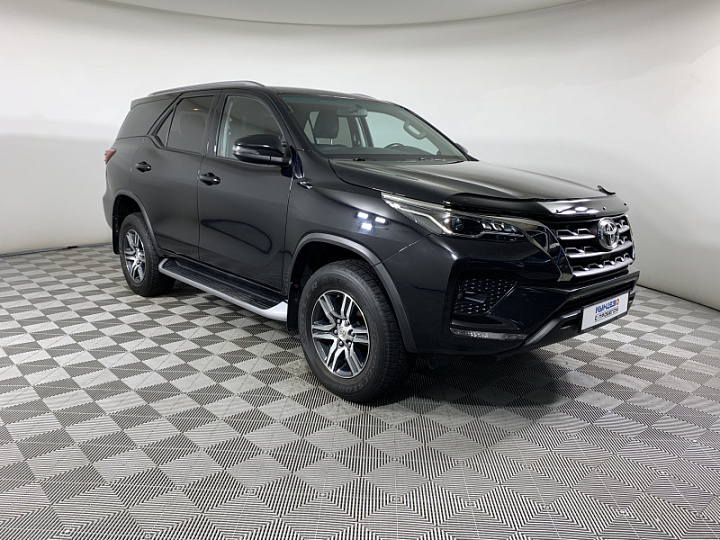 TOYOTA Fortuner 2.8, 2021 года, Автоматическая, ЧЕРНЫЙ