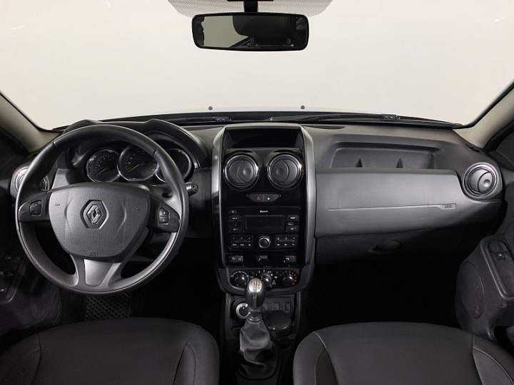 RENAULT Duster 1.5, 2018 года, Механика, Темно-Коричневый