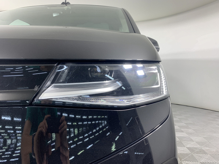 VOLKSWAGEN Multivan 2, 2022 года, Робот, ЧЕРНЫЙ