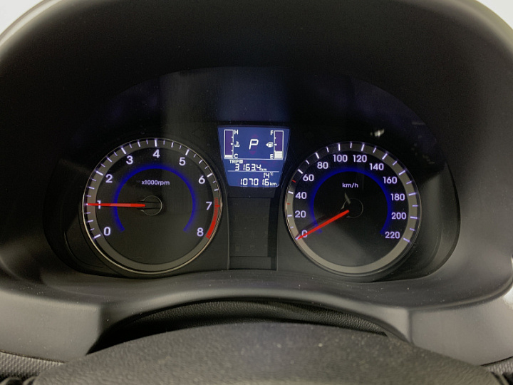 HYUNDAI Solaris 1.4, 2014 года, Автоматическая, БЕЛЫЙ