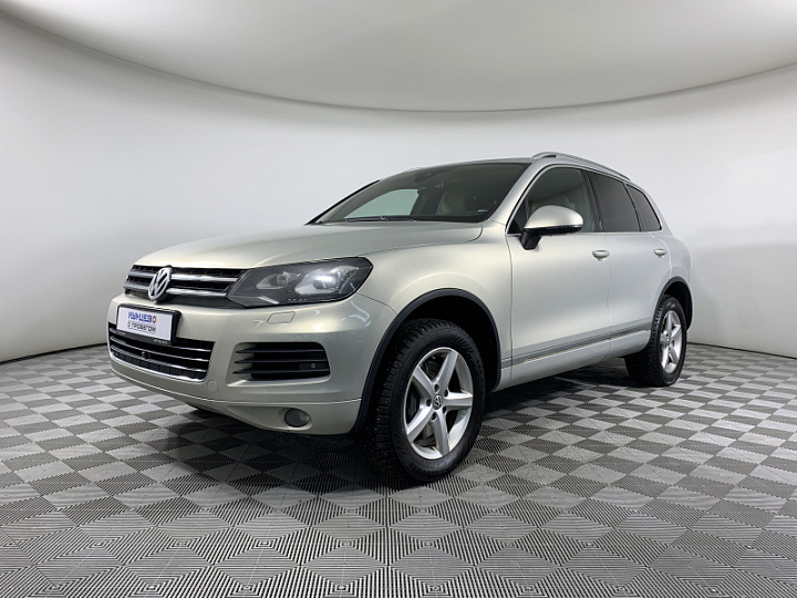 VOLKSWAGEN Touareg 4.1, 2011 года, Автоматическая, Серебристо-желтый