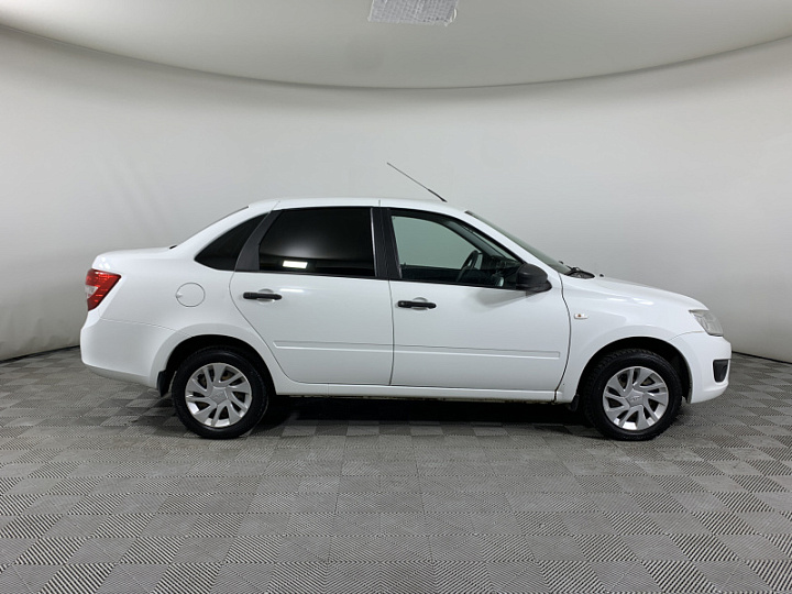 Lada Granta 1.6, 2017 года, Механика, БЕЛЫЙ