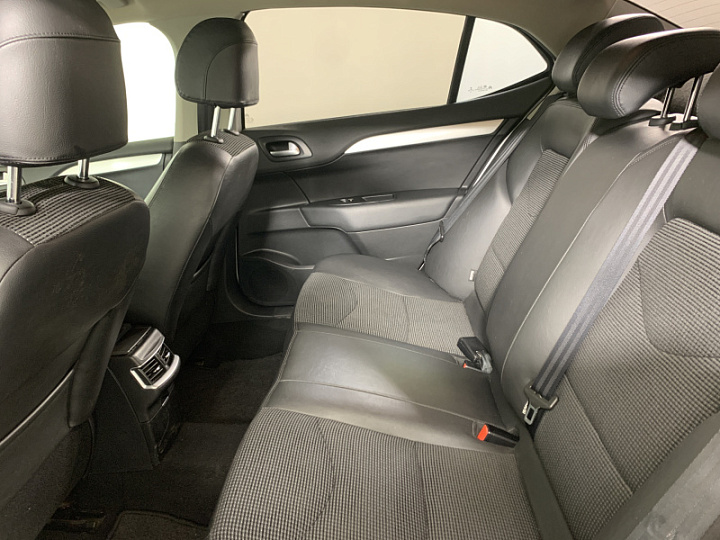 CITROEN C4 1.6, 2016 года, Автоматическая, БЕЛЫЙ