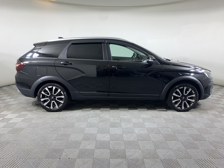 LADA (ВАЗ) Vesta 1.6, 2022 года, Вариатор, Черный