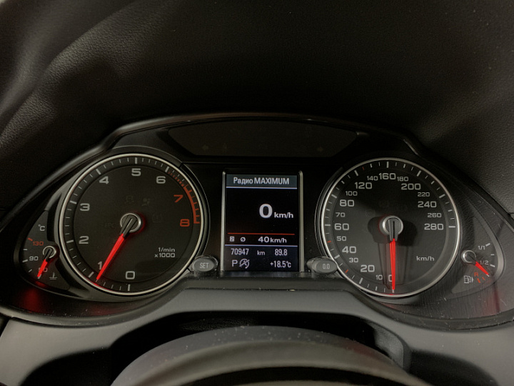 AUDI Q5 2, 2016 года, Автоматическая, Серебристый