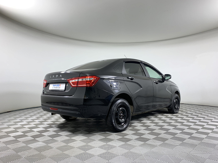 Lada Vesta 1.6, 2015 года, Робот, ЧЕРНЫЙ