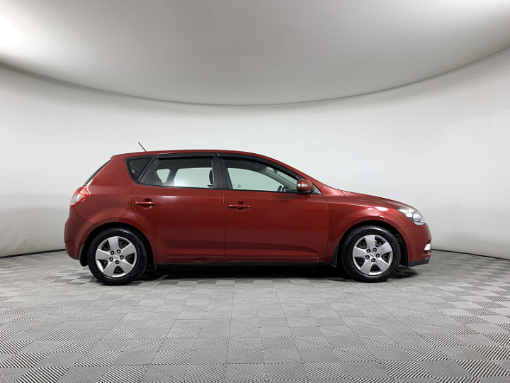 KIA Ceed 1.6, 2012 года, Механика, КРАСНЫЙ