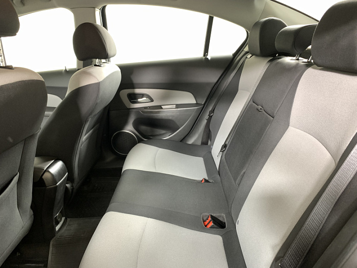 Chevrolet Cruze 1.6, 2012 года, Механика, Серый