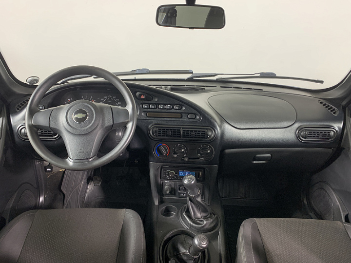 CHEVROLET Niva 1.7, 2017 года, Механика, Черно-синий