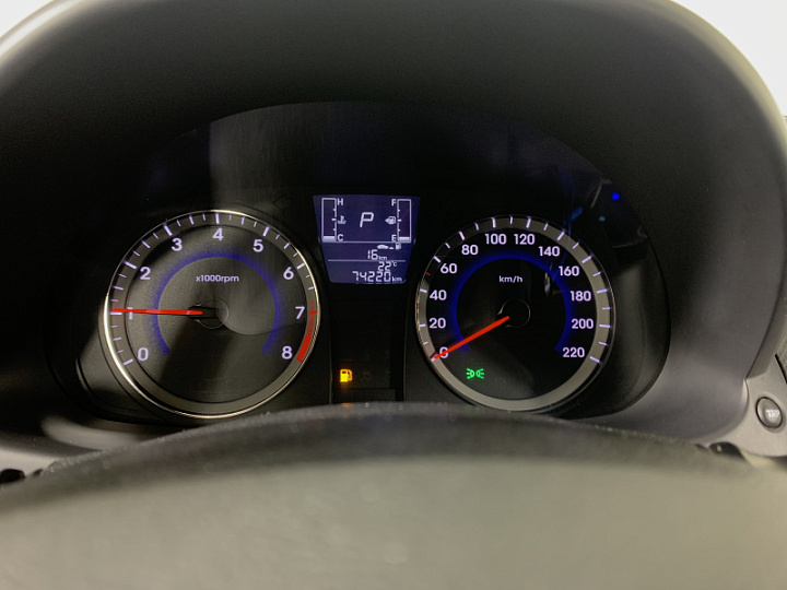 HYUNDAI Solaris 1.6, 2016 года, Автоматическая, КОРИЧНЕВЫЙ