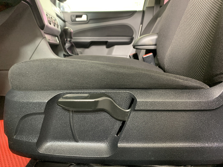 FORD Focus 1.6, 2011 года, Механика, БЕЛЫЙ