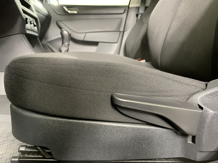 Skoda Rapid 1.6, 2017 года, Механика, Черный