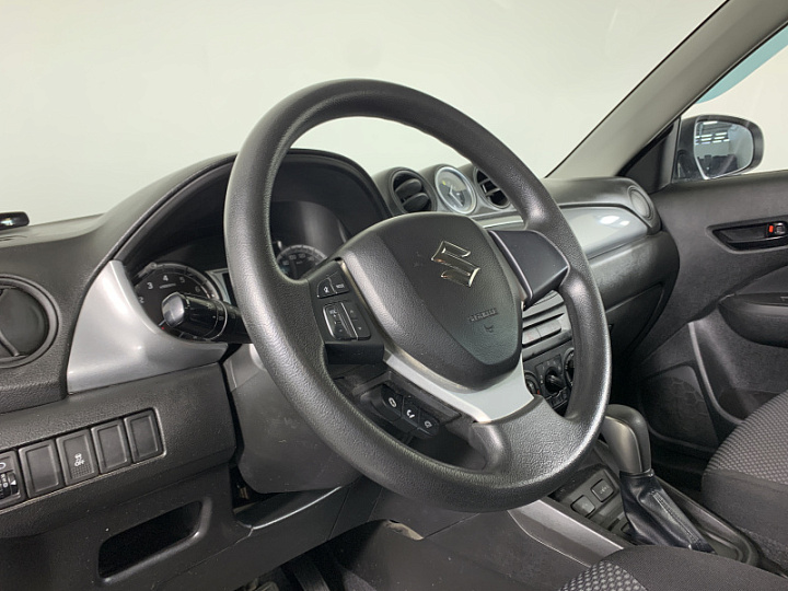 SUZUKI Vitara 1.6, 2015 года, Автоматическая, СЕРЫЙ