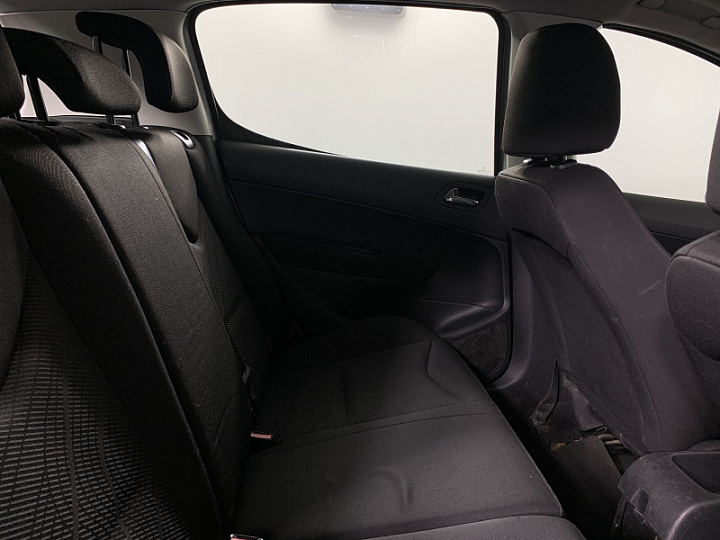 PEUGEOT 308 1.6, 2011 года, Автоматическая, Серебристый