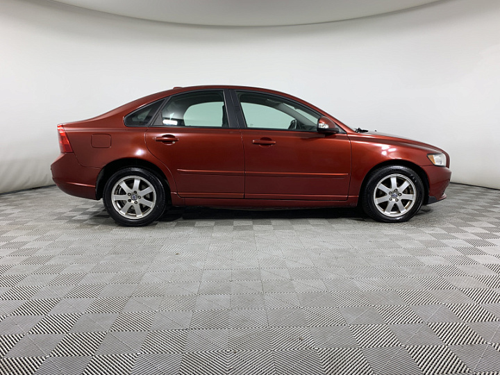 VOLVO S40 2, 2011 года, Робот, КРАСНЫЙ