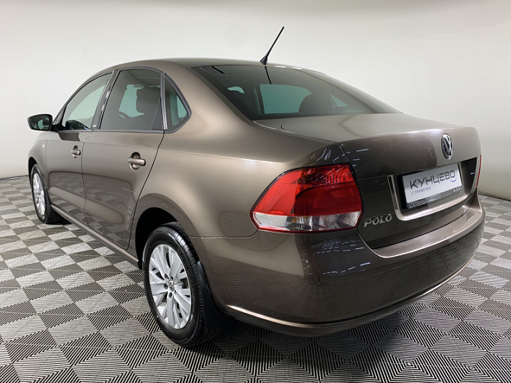 Volkswagen Polo 1.6, 2014 года, Механика, Коричневый
