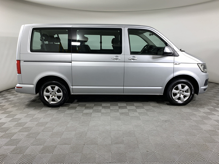 VOLKSWAGEN Caravelle 2, 2016 года, Робот, Серебристый