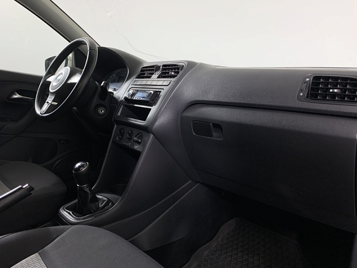 VOLKSWAGEN Polo 1.6, 2012 года, Механика, Серебристо-желтый