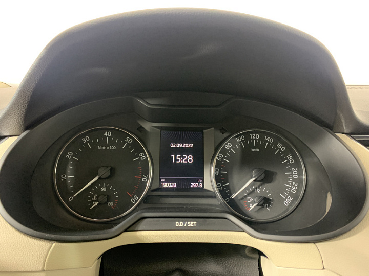 SKODA Octavia 1.8, 2014 года, Робот, КОРИЧНЕВЫЙ