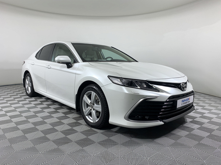 TOYOTA Camry 2.5, 2021 года, Автоматическая, БЕЛЫЙ