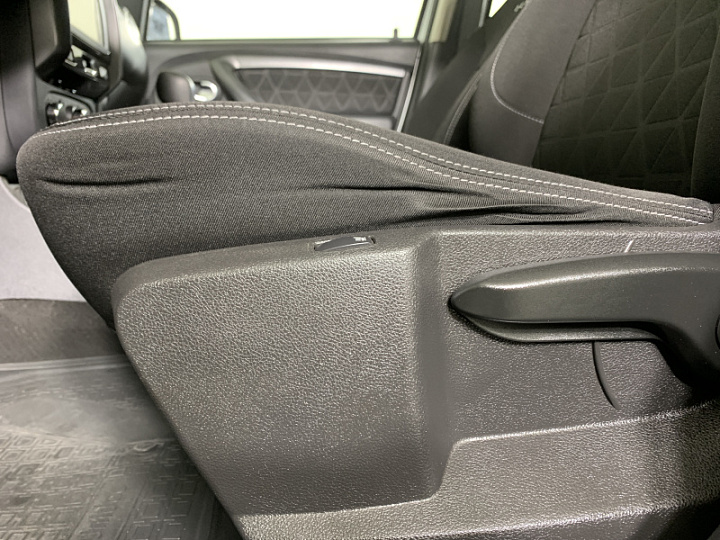 RENAULT Duster 2, 2017 года, Автоматическая, БЕЛЫЙ