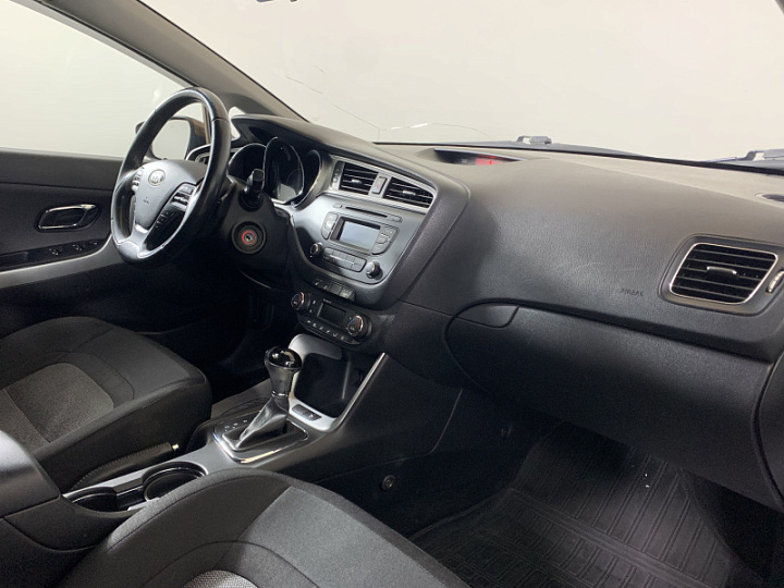 KIA Ceed 1.6, 2017 года, Автоматическая, КОРИЧНЕВЫЙ