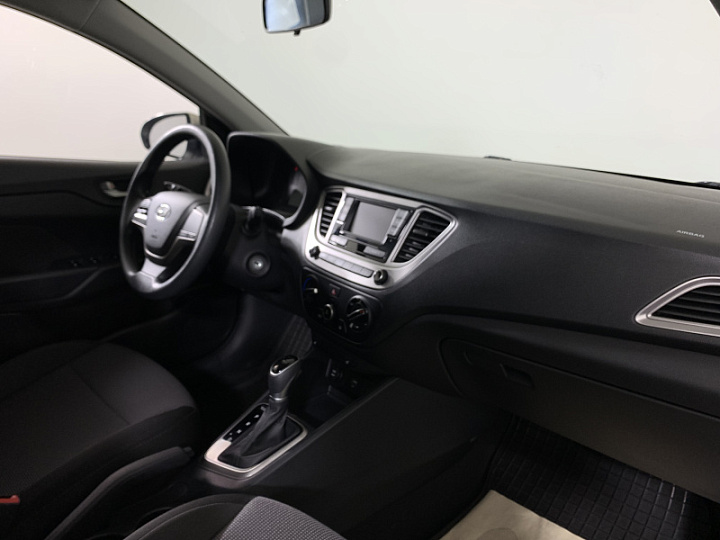 Hyundai Solaris 1.6, 2019 года, Автоматическая, Серый
