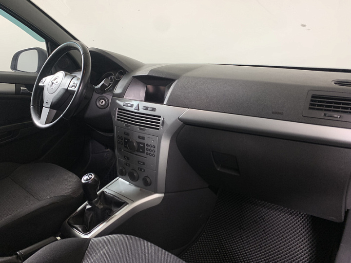 Opel Astra 1.8, 2009 года, Механика, Темно-серый