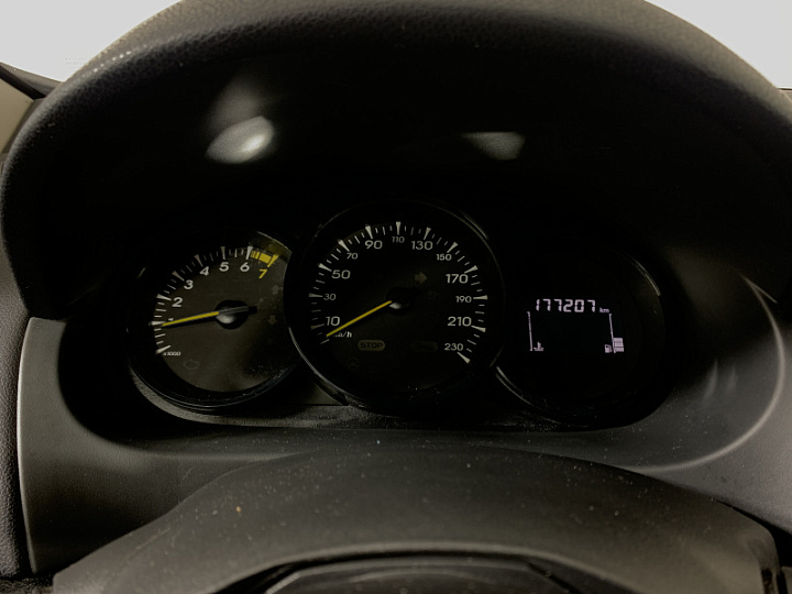 RENAULT Fluence 1.6, 2011 года, Механика, БЕЛЫЙ