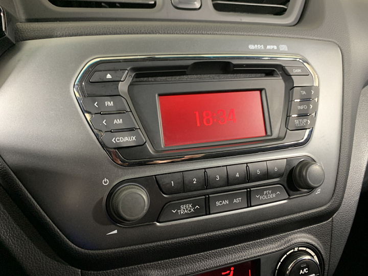 KIA Rio 1.6, 2013 года, Механика, Серебристый