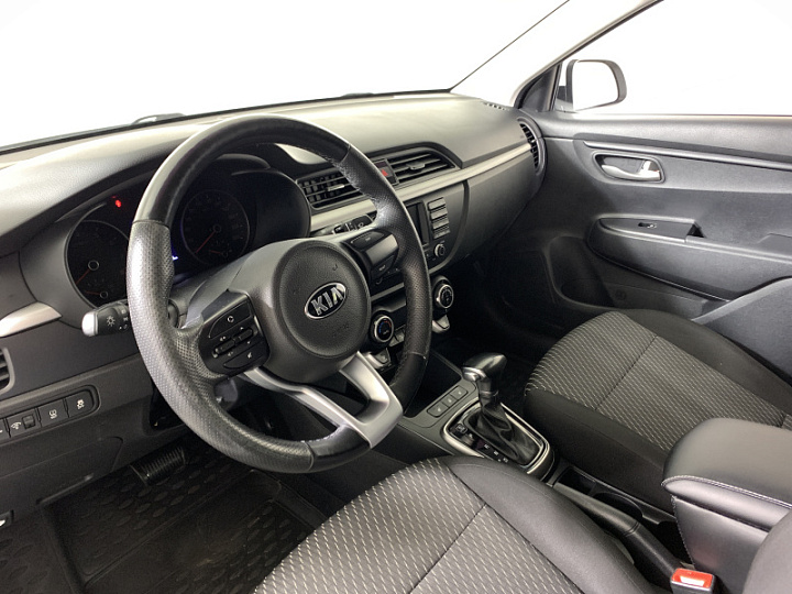 KIA Rio 1.6, 2017 года, Автоматическая, БЕЛЫЙ