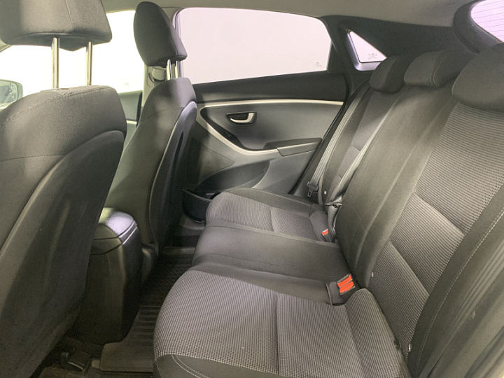 HYUNDAI i30 1.6, 2015 года, Механика, БЕЛЫЙ