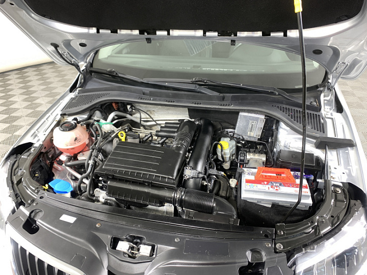SKODA Rapid 1.4, 2019 года, Робот, Серебристый