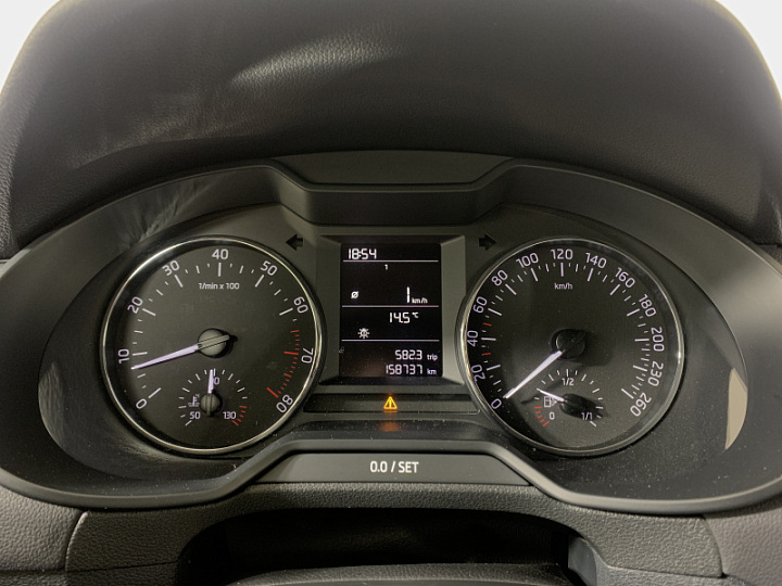 SKODA Octavia 1.2, 2014 года, Механика, БЕЛЫЙ